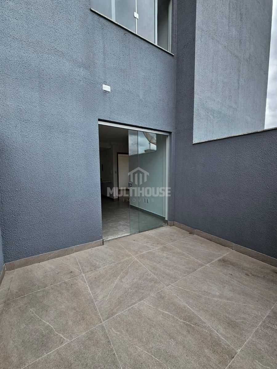 Apartamento, Candelária, 2 Quartos, 2 Vagas, 1 Suíte