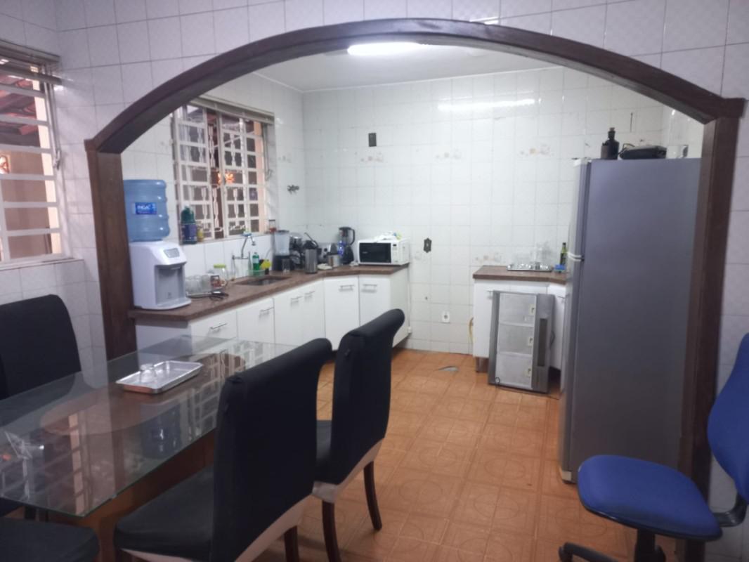 Casa, Itapoã, 4 Quartos, 5 Vagas, 1 Suíte