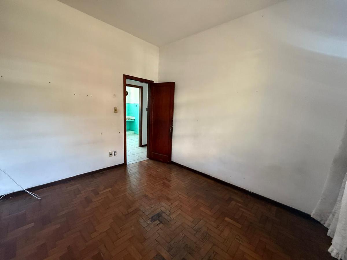 Casa, Cachoeirinha, 3 Quartos, 4 Vagas