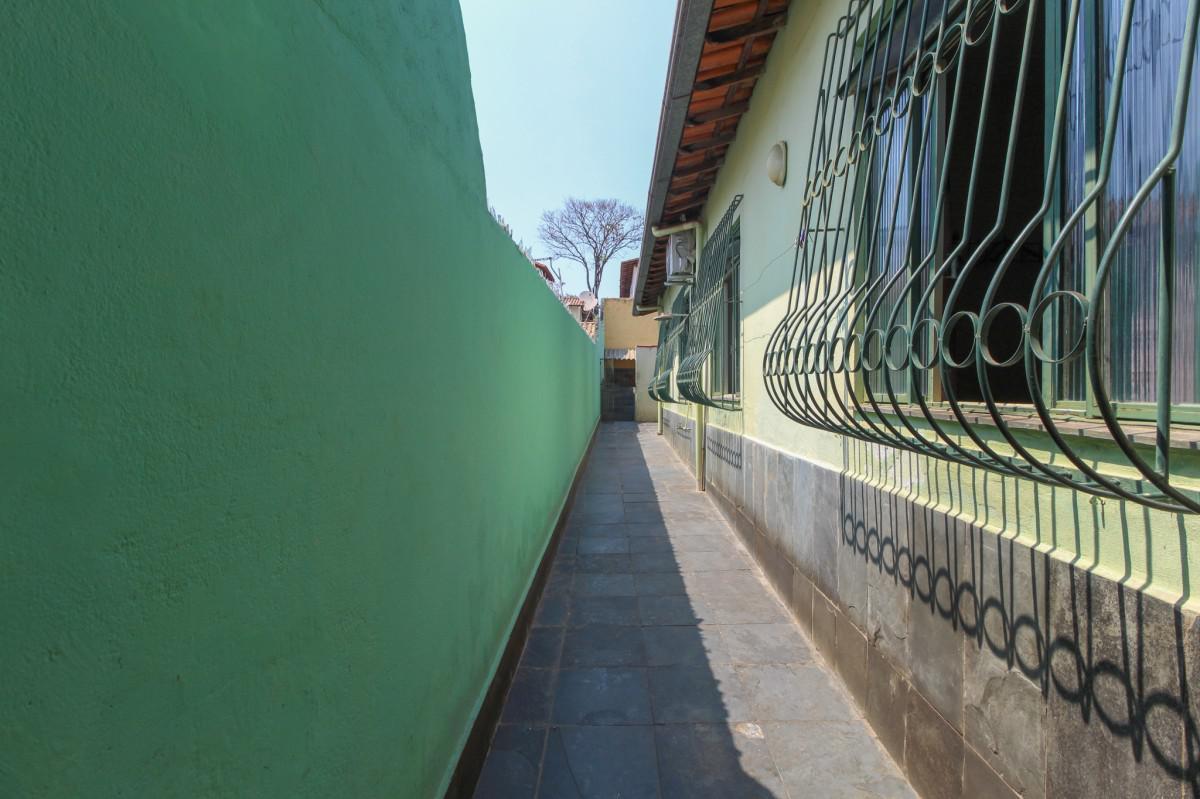 Casa, Planalto, 3 Quartos, 2 Vagas, 1 Suíte