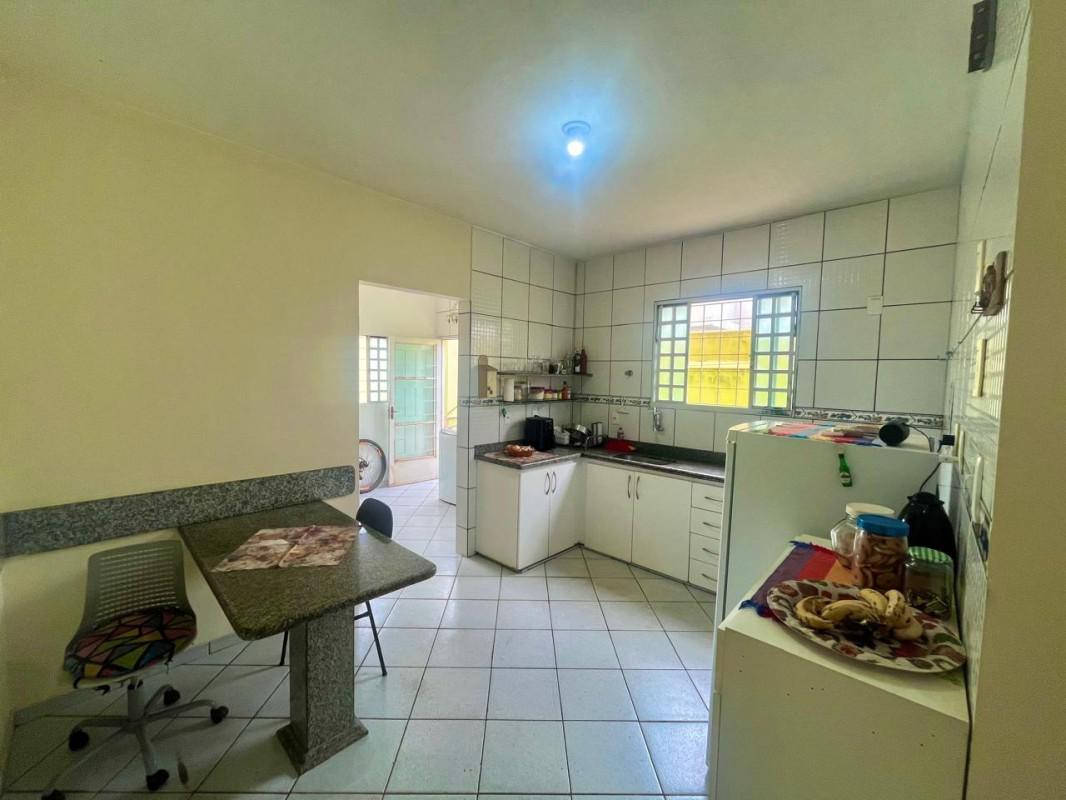 Casa, Santa Terezinha, 3 Quartos, 3 Vagas