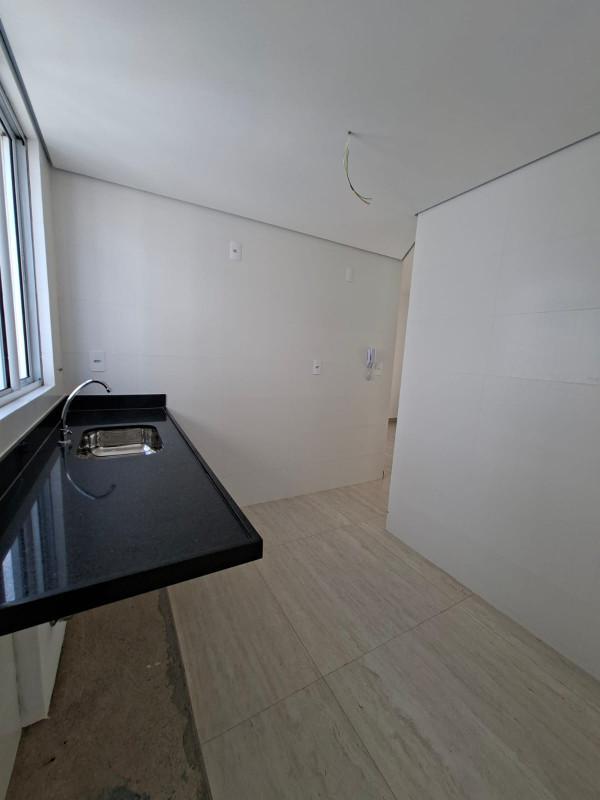 Cobertura, Santa Cruz (barreiro), 3 Quartos, 2 Vagas, 1 Suíte