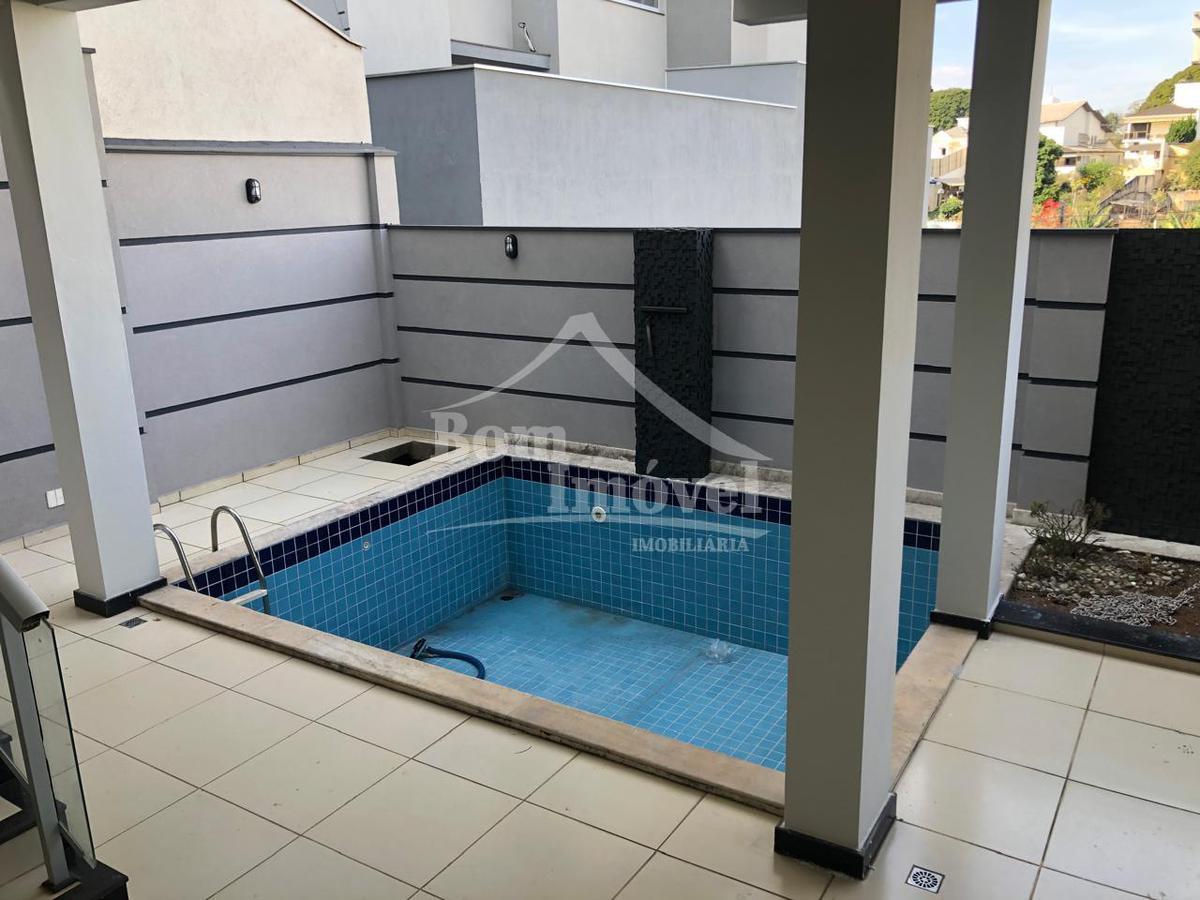 Casa, Centro, 2 Quartos, 2 Vagas, 1 Suíte