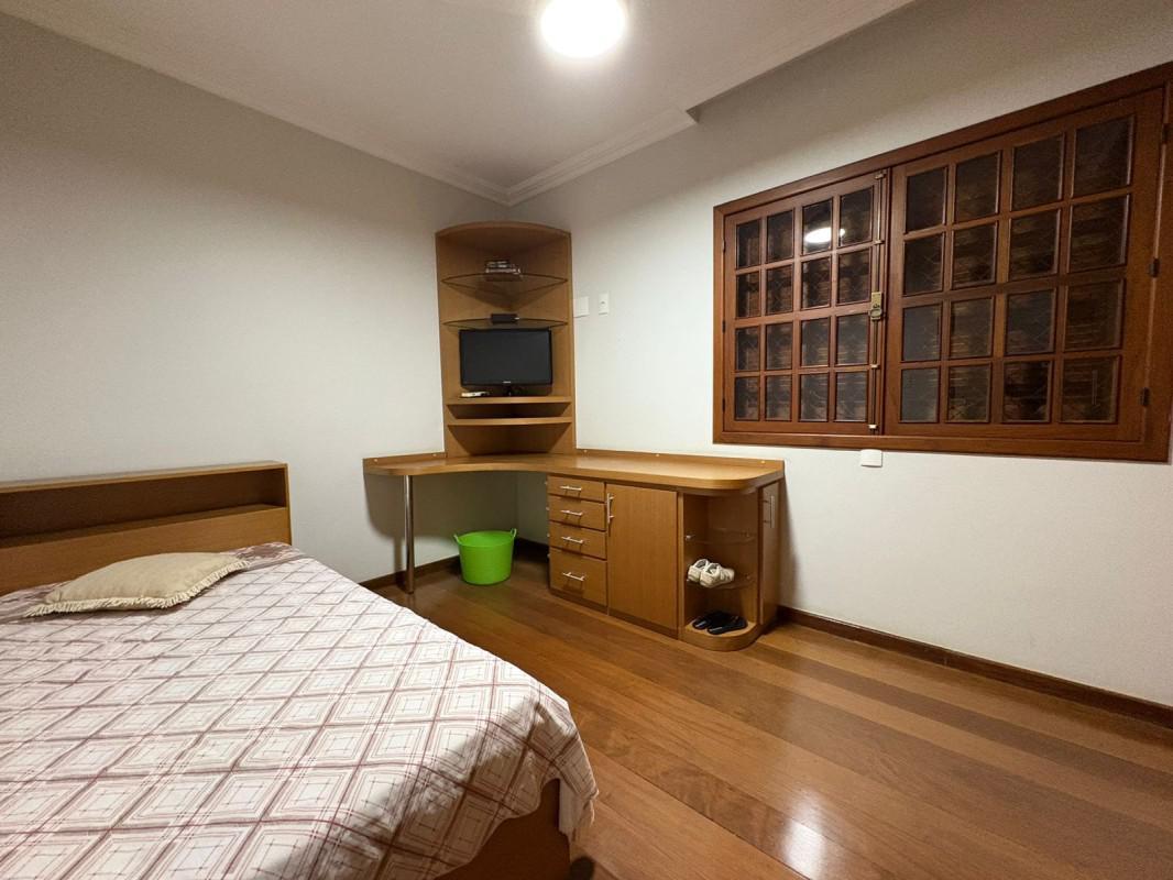 Casa, Serrano, 5 Quartos, 5 Vagas, 1 Suíte