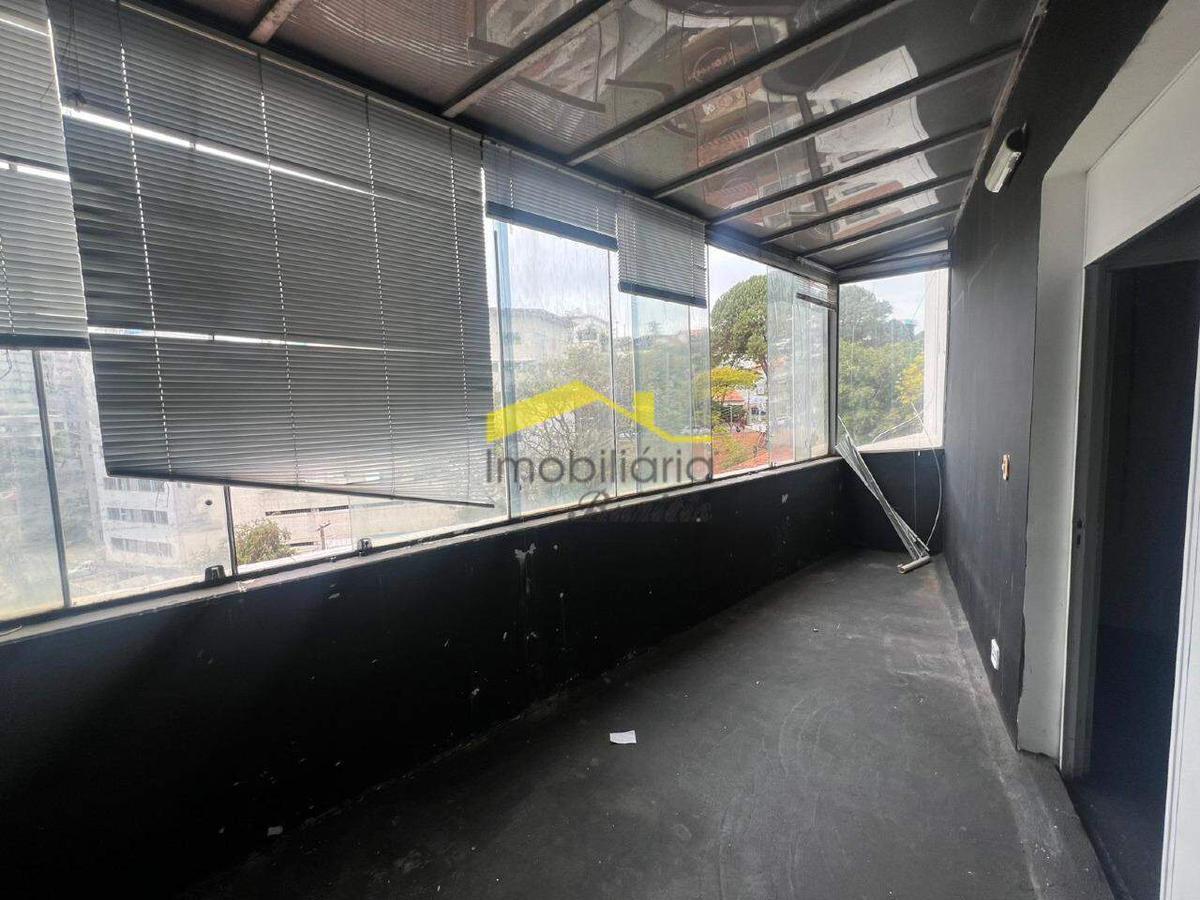 Sala, Santa Lúcia, 1 Vaga