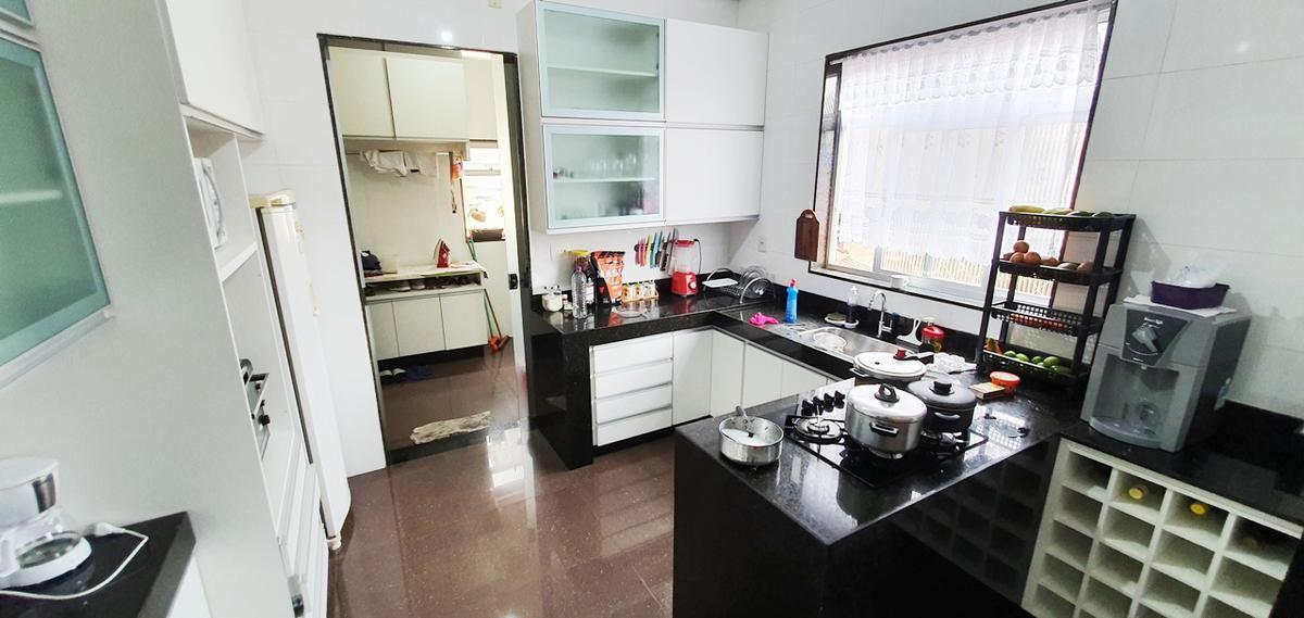 Prédio, Ana Lúcia, 3 Quartos, 2 Vagas, 1 Suíte