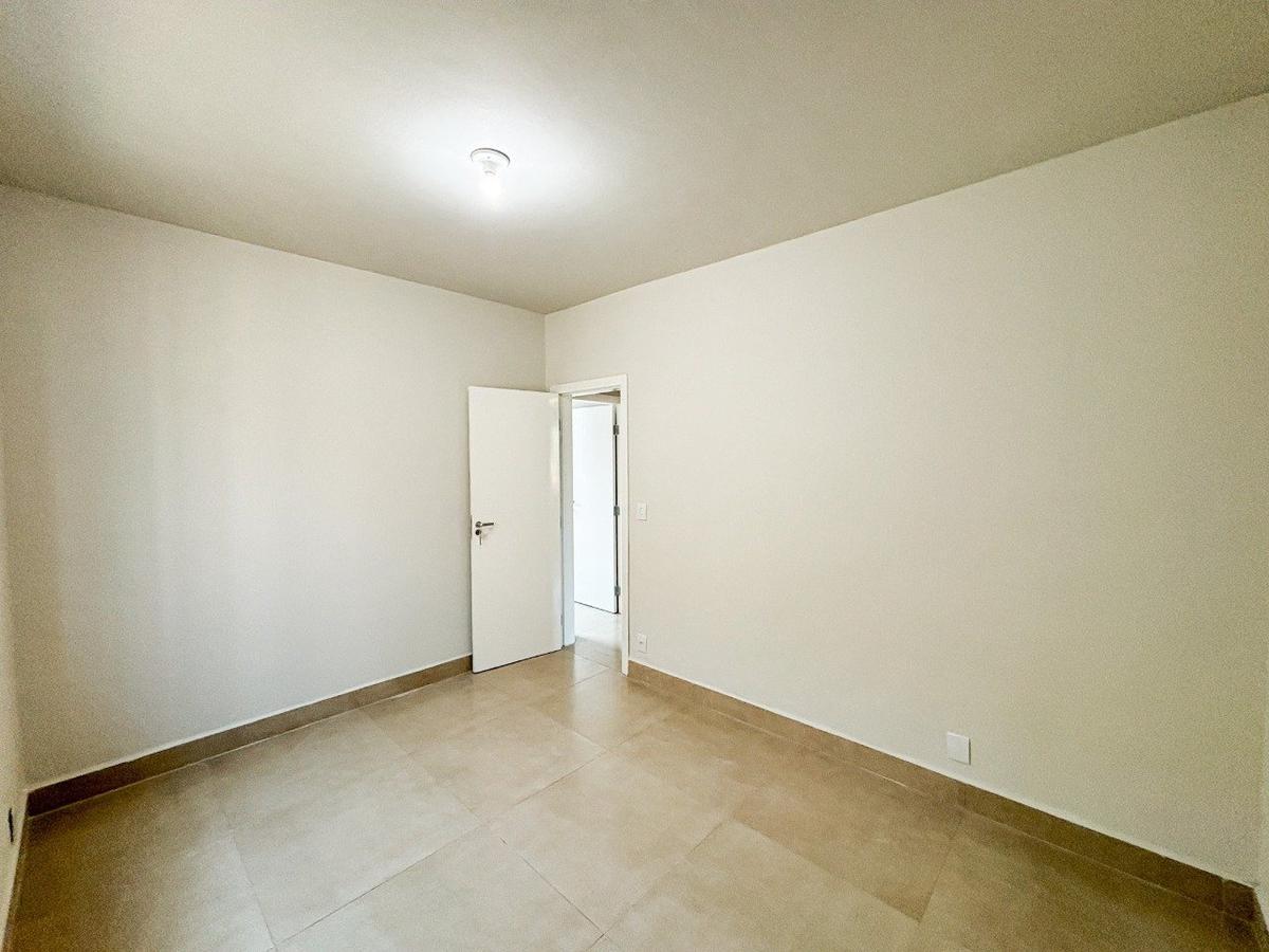 Casa, Serrano, 3 Quartos, 2 Vagas, 1 Suíte