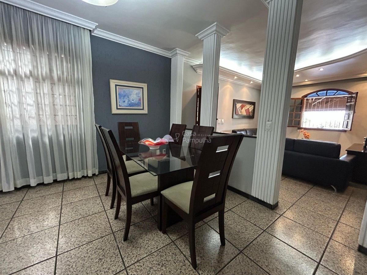 Casa, Itapoã, 3 Quartos, 4 Vagas, 1 Suíte
