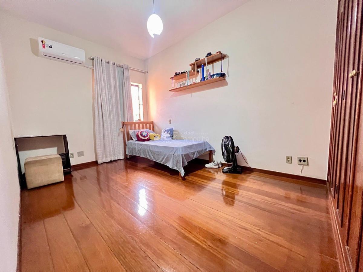 Casa, Planalto, 4 Quartos, 4 Vagas, 1 Suíte