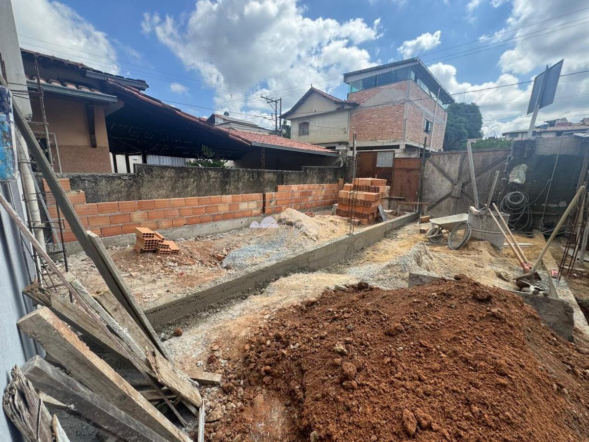 Casa, Mantiqueira, 2 Quartos, 1 Vaga