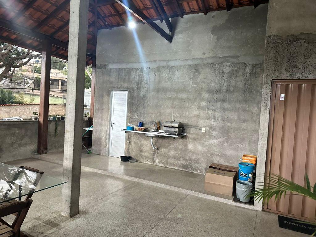 Casa, Nações Unidas, 5 Quartos, 2 Vagas, 1 Suíte