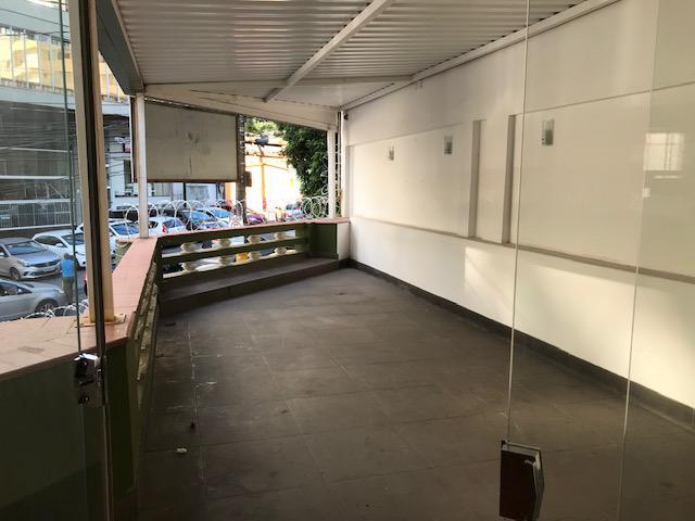 Casa Comercial, Funcionários, 0 Quarto, 0 Vaga