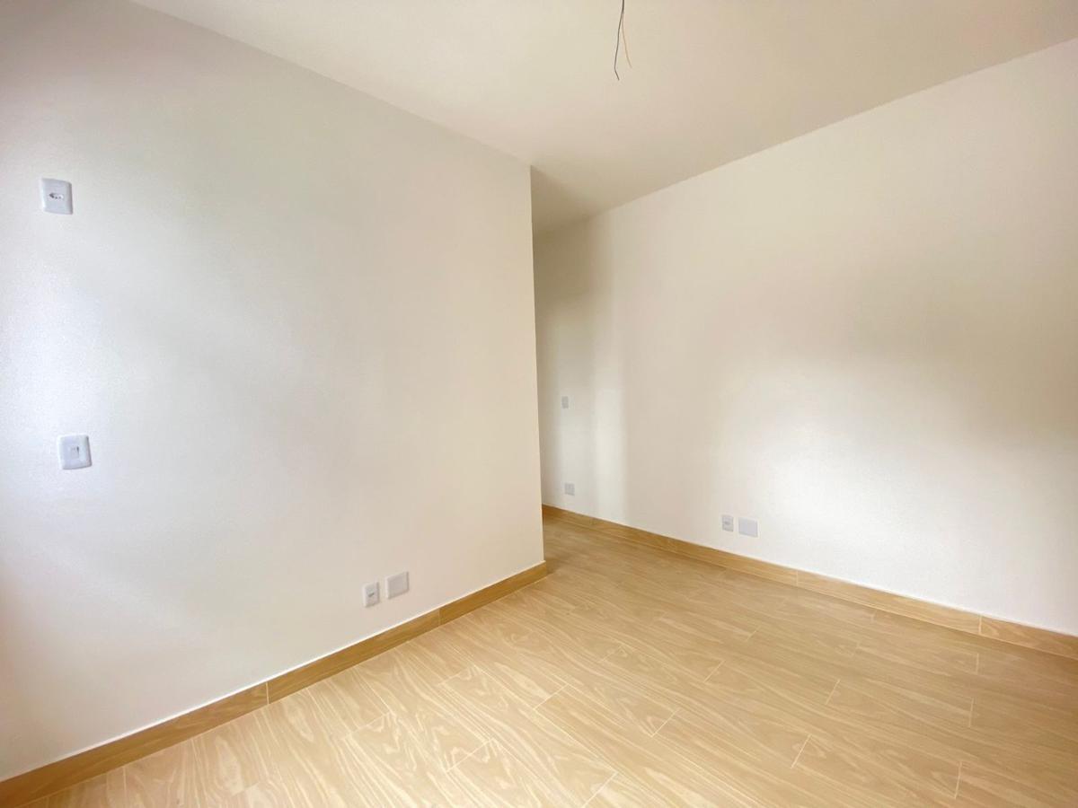 Casa, Vale das Orquídeas, 3 Quartos, 2 Vagas, 1 Suíte