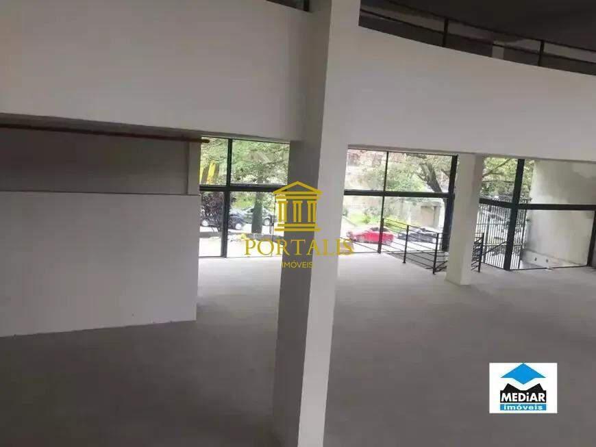 Prédio, Floresta, 0 Quarto, 25 Vagas