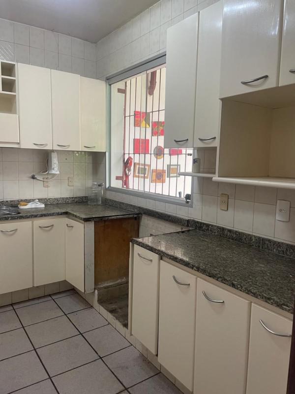 Casa, Castelo, 4 Quartos, 6 Vagas, 2 Suítes