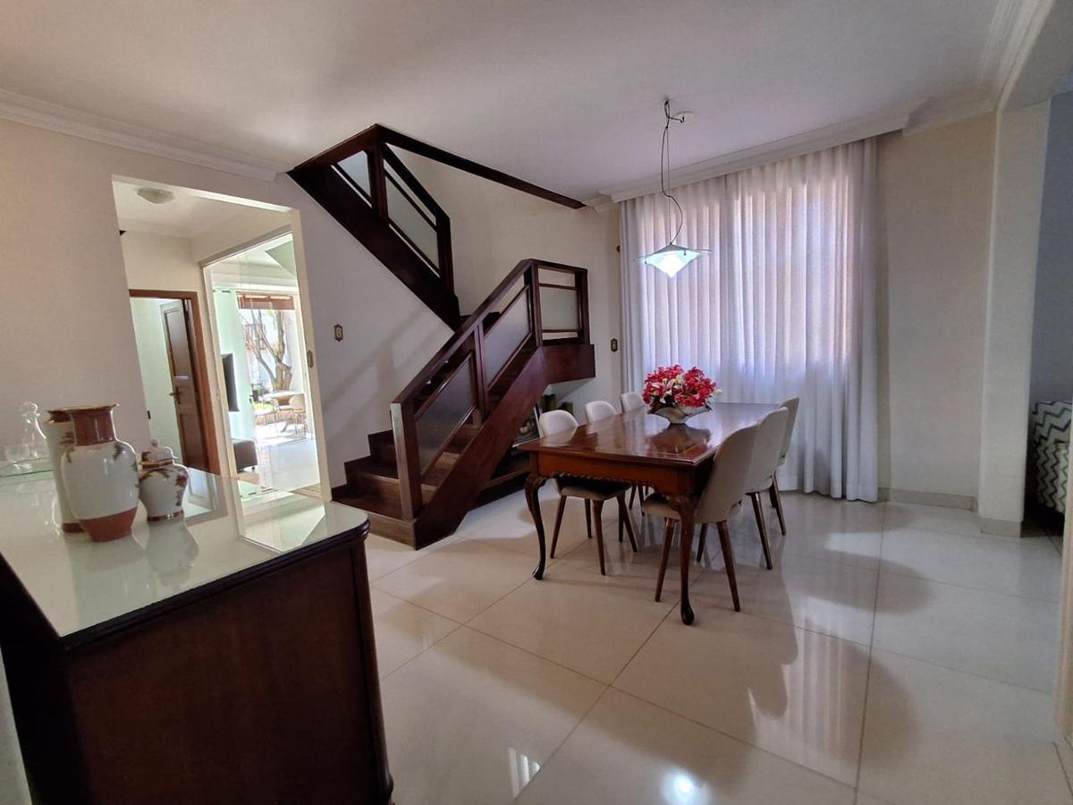 Casa, Itapoã, 5 Quartos, 3 Vagas, 2 Suítes