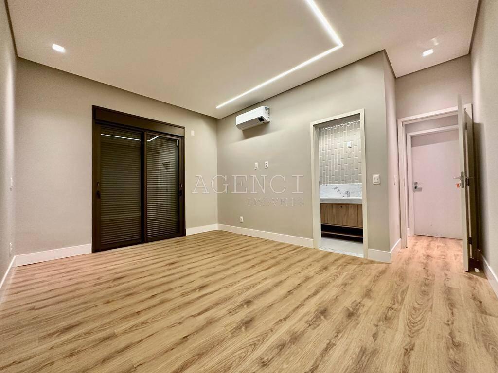 Casa, Alphaville - Lagoa dos Ingleses, 4 Quartos, 0 Vaga, 4 Suítes