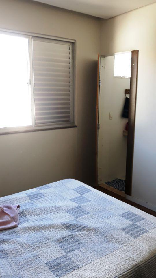 Casa, Floresta, 4 Quartos, 0 Vaga, 3 Suítes