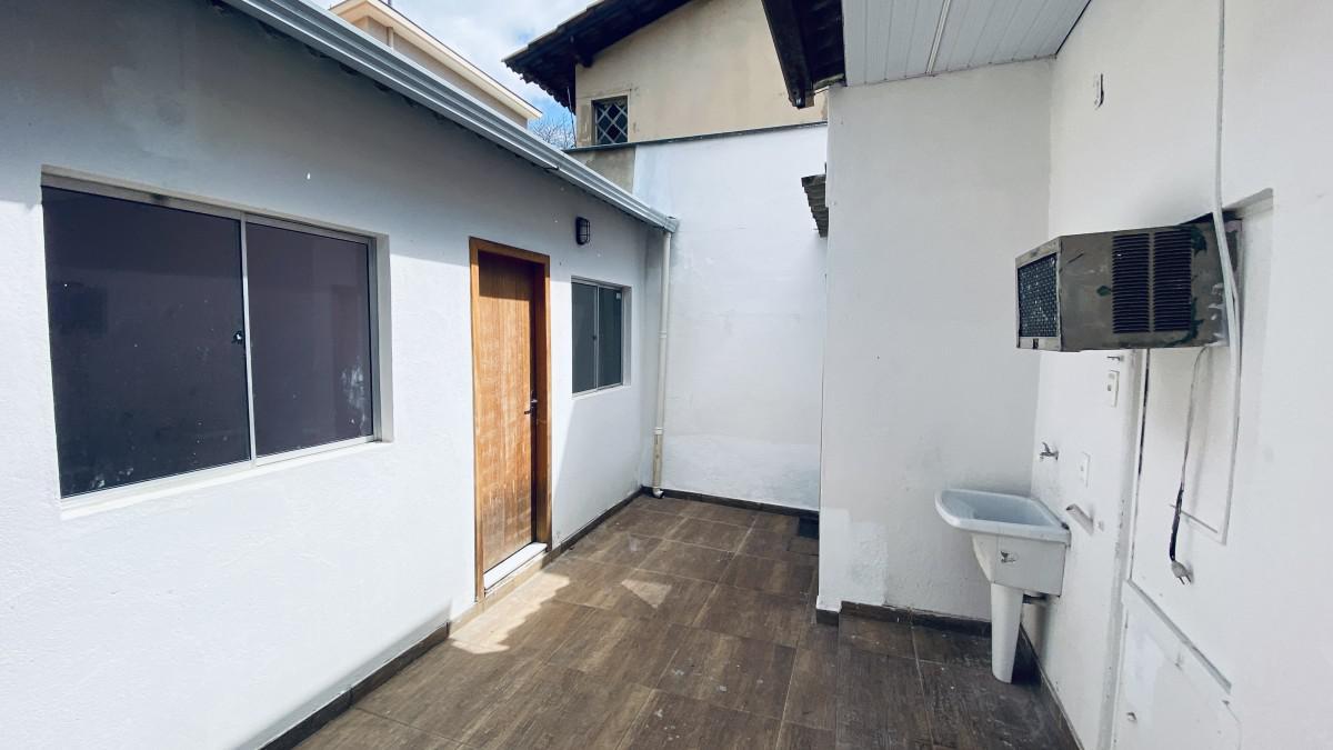 Casa, Santa Efigênia, 3 Quartos, 0 Vaga