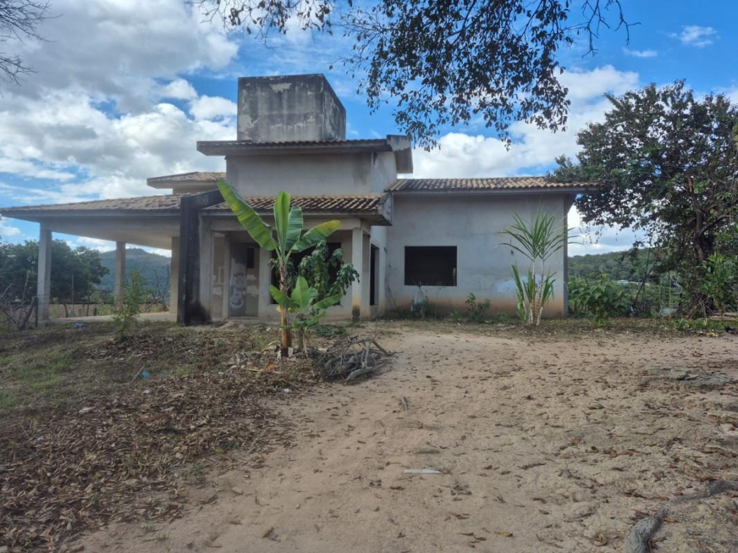 Fazenda, Vianópolis, 4 Quartos, 10 Vagas, 3 Suítes