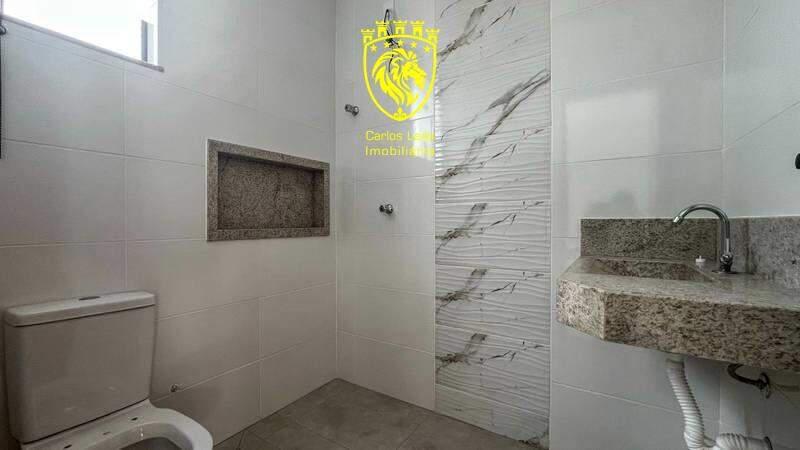 Casa, Candelária, 3 Quartos, 0 Vaga, 1 Suíte