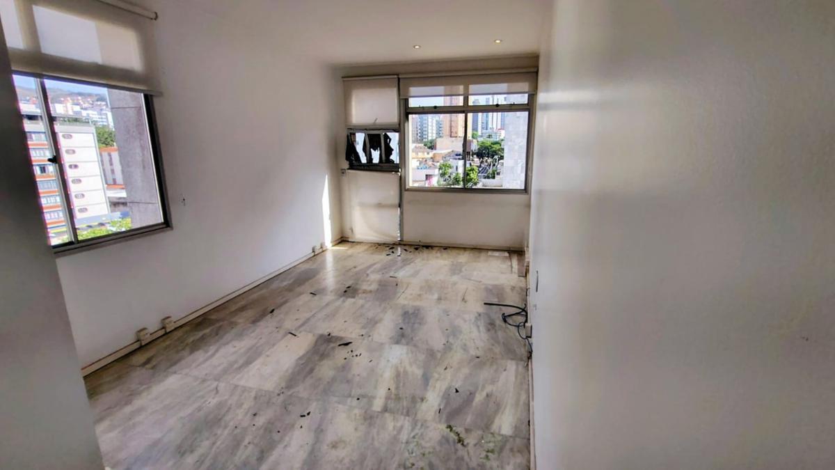 Sala, Santa Efigênia, 0 Quarto, 2 Vagas