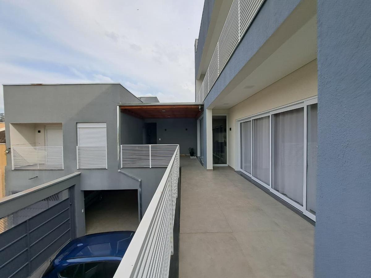 Casa, Centro, 4 Quartos, 3 Vagas, 1 Suíte