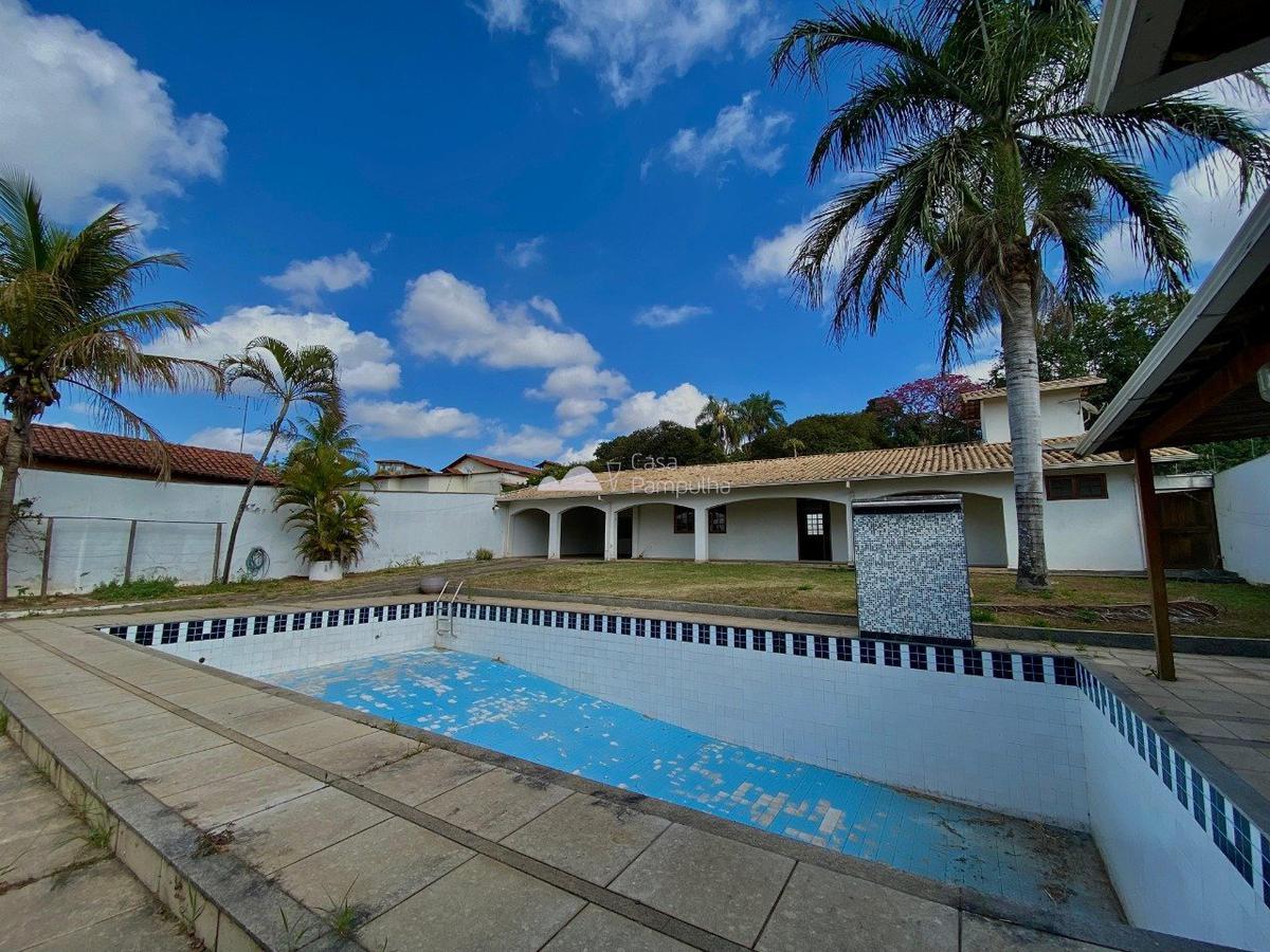 Casa, Braúnas, 3 Quartos, 8 Vagas, 2 Suítes