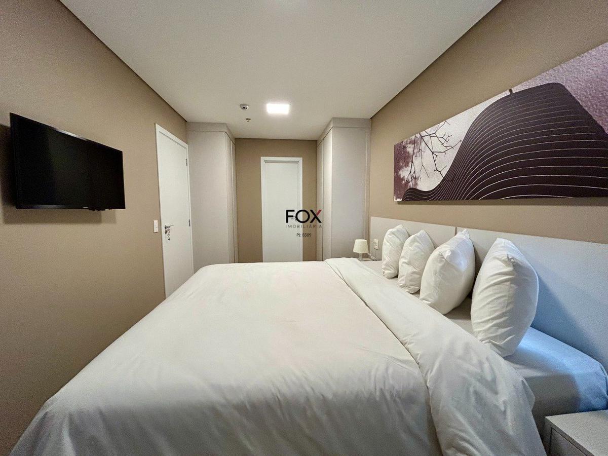 Apartamento, Estoril, 2 Quartos, 0 Vaga, 2 Suítes