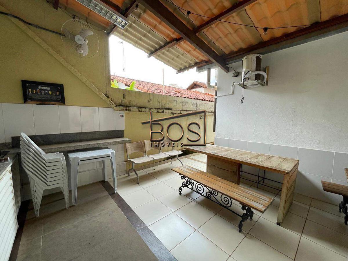 Casa, Vila Paris, 6 Quartos, 4 Vagas