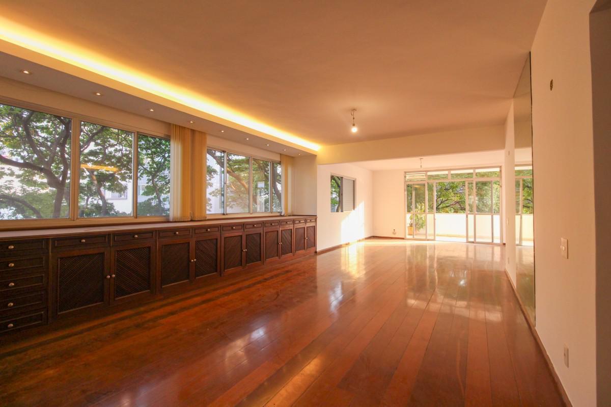 Cobertura, Anchieta, 8 Quartos, 2 Vagas, 3 Suítes