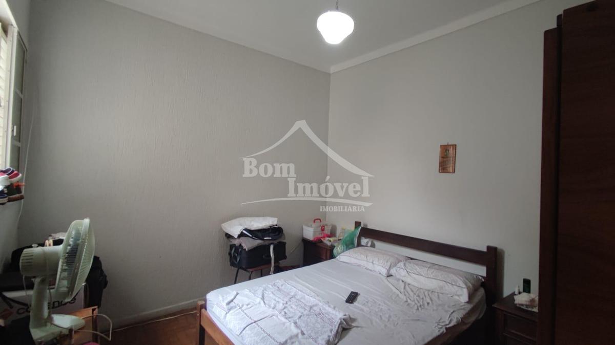 Casa, Centro, 3 Quartos, 0 Vaga