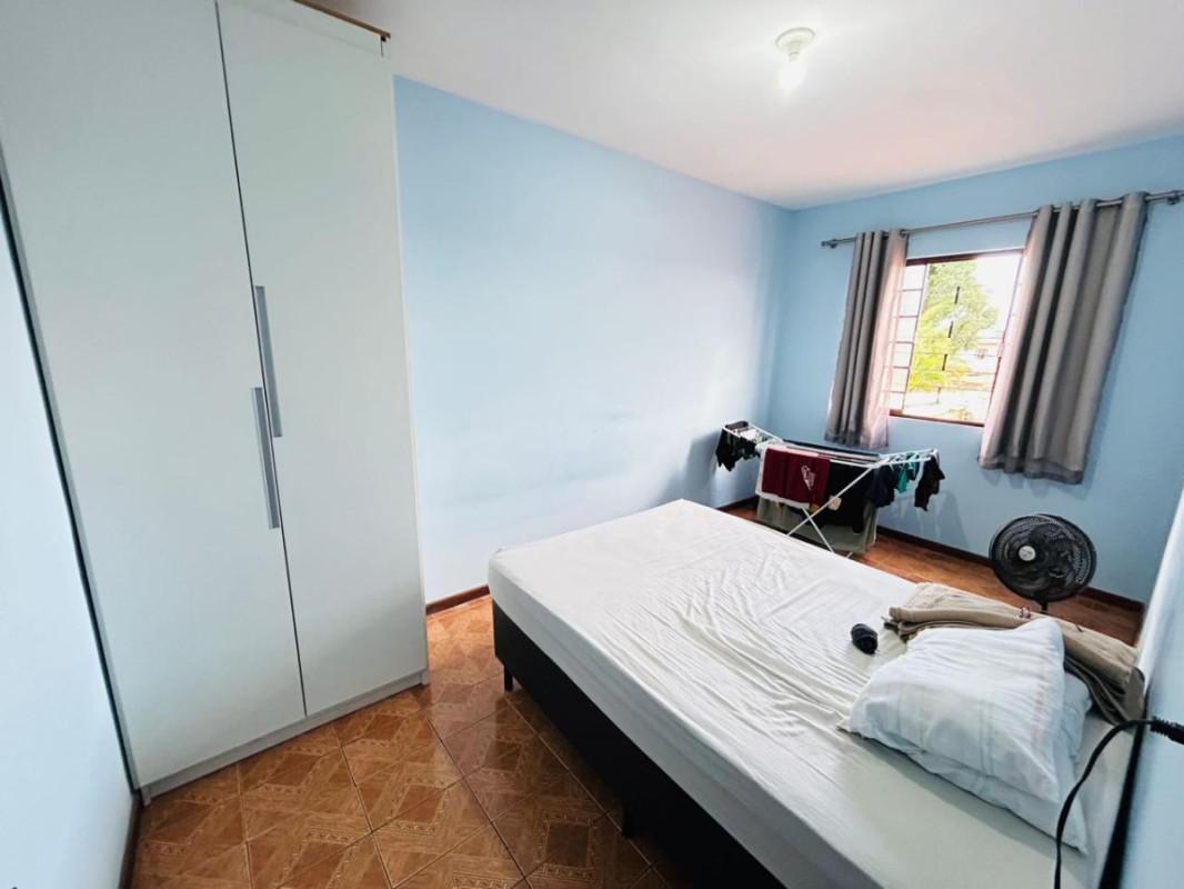 Casa Comercial, Jardim Leblon, 4 Quartos, 0 Vaga
