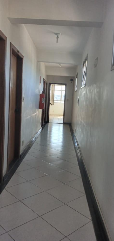 Sala, Barro Preto, 0 Quarto, 2 Vagas