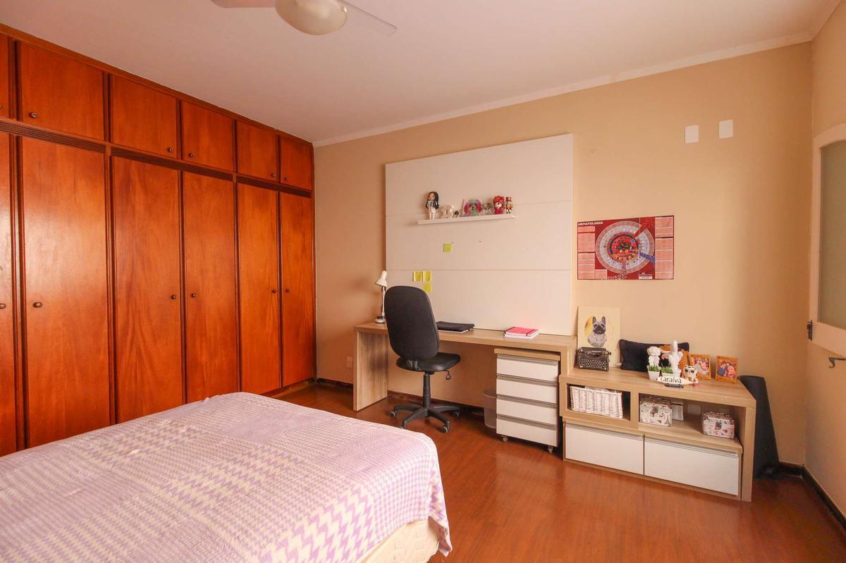 Casa, Buritis, 4 Quartos, 4 Vagas, 1 Suíte