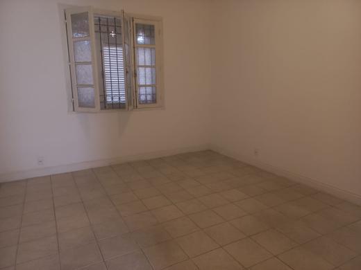 Casa Comercial, Santo Agostinho, 1 Quarto, 13 Vagas