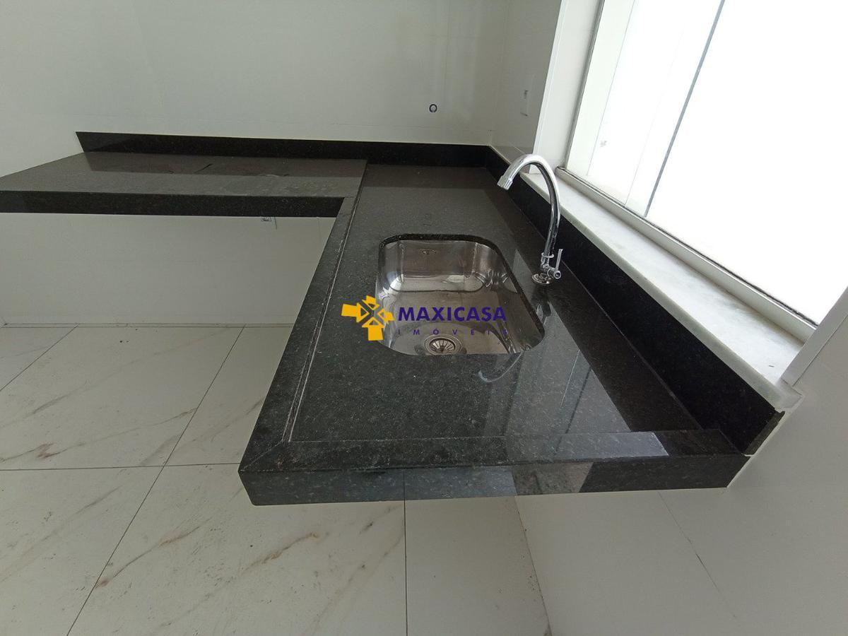 Casa, Santa Branca, 2 Quartos, 2 Vagas, 2 Suítes