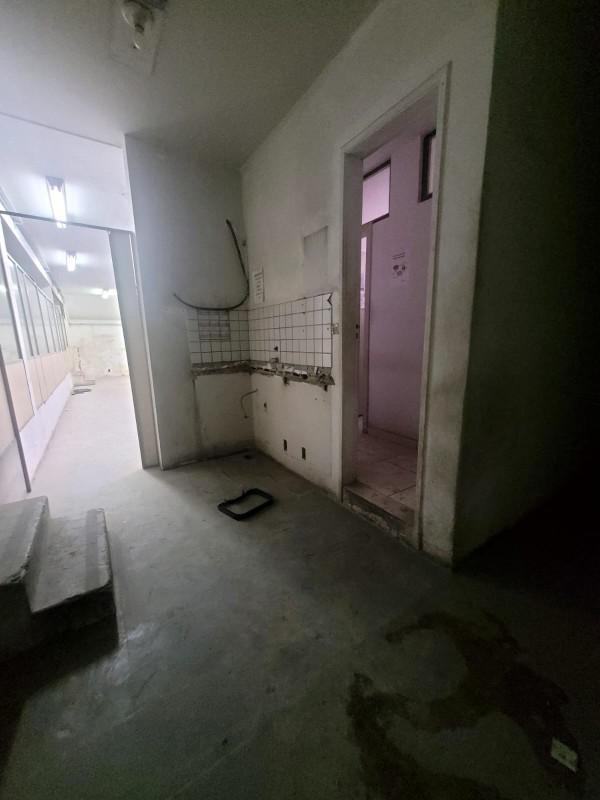 Galpão, Prado, 0 Quarto, 9 Vagas