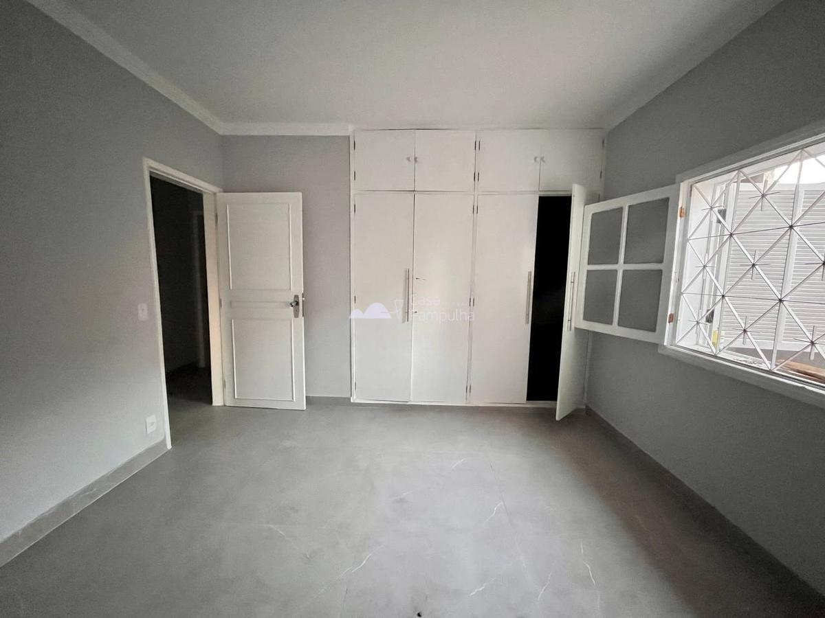Casa, Santa Branca, 6 Quartos, 4 Vagas, 1 Suíte