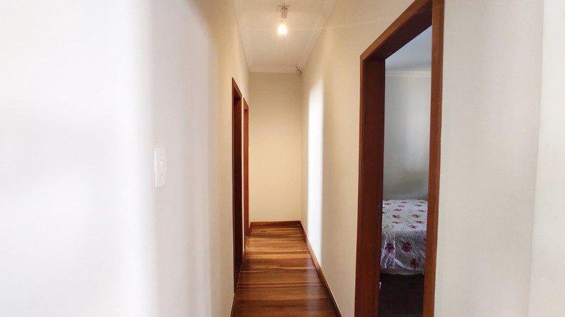 Casa, Braúnas, 3 Quartos, 8 Vagas, 2 Suítes