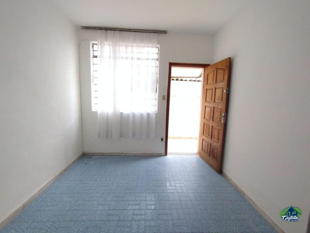 Casa, Cachoeirinha, 2 Quartos, 0 Vaga