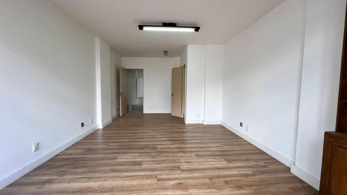 Sala, Centro, 0 Quarto, 0 Vaga