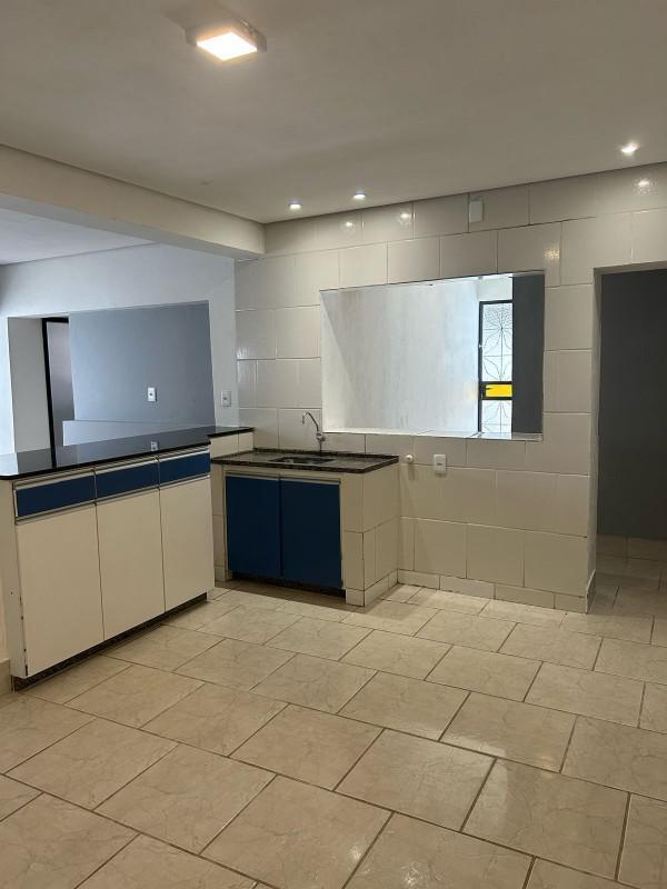 Casa, Centro, 2 Quartos, 0 Vaga