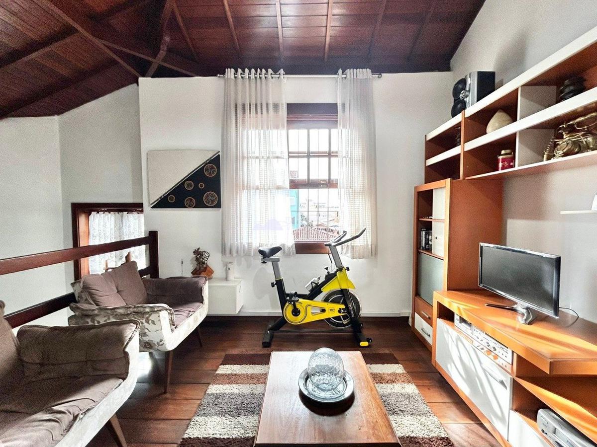 Casa, Paquetá, 4 Quartos, 2 Vagas, 1 Suíte