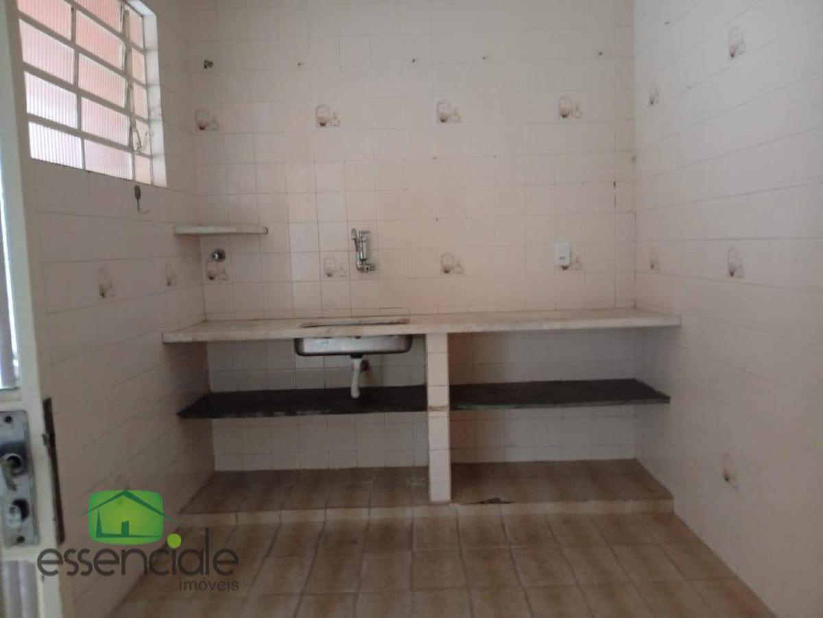 Casa Comercial, Santa Cruz Industrial, 4 Quartos, 10 Vagas, 1 Suíte