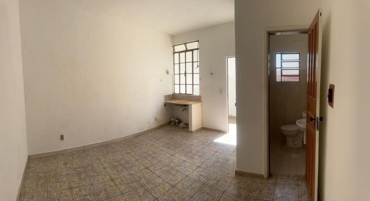 Quitinete, Ana Lúcia, 1 Quarto, 1 Vaga, 1 Suíte