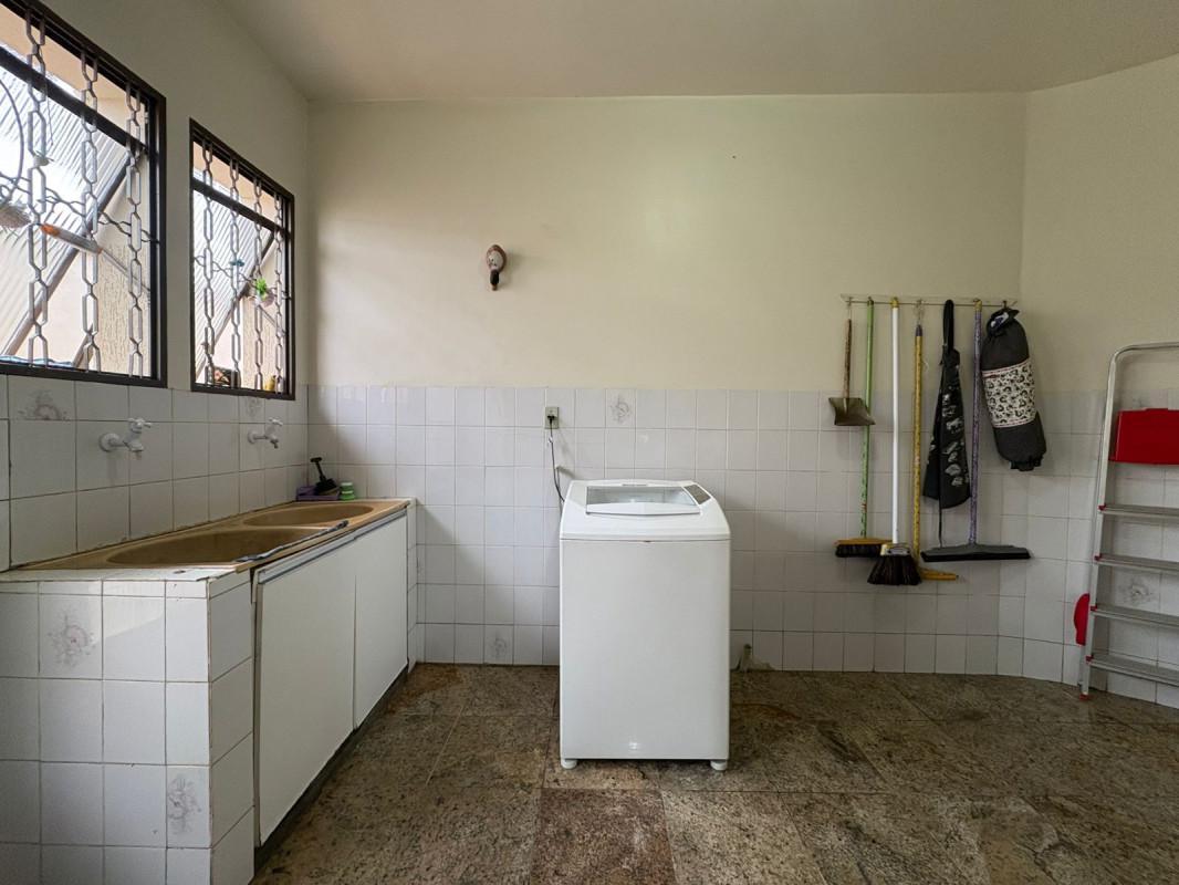 Casa, Dona Clara, 3 Quartos, 4 Vagas, 1 Suíte