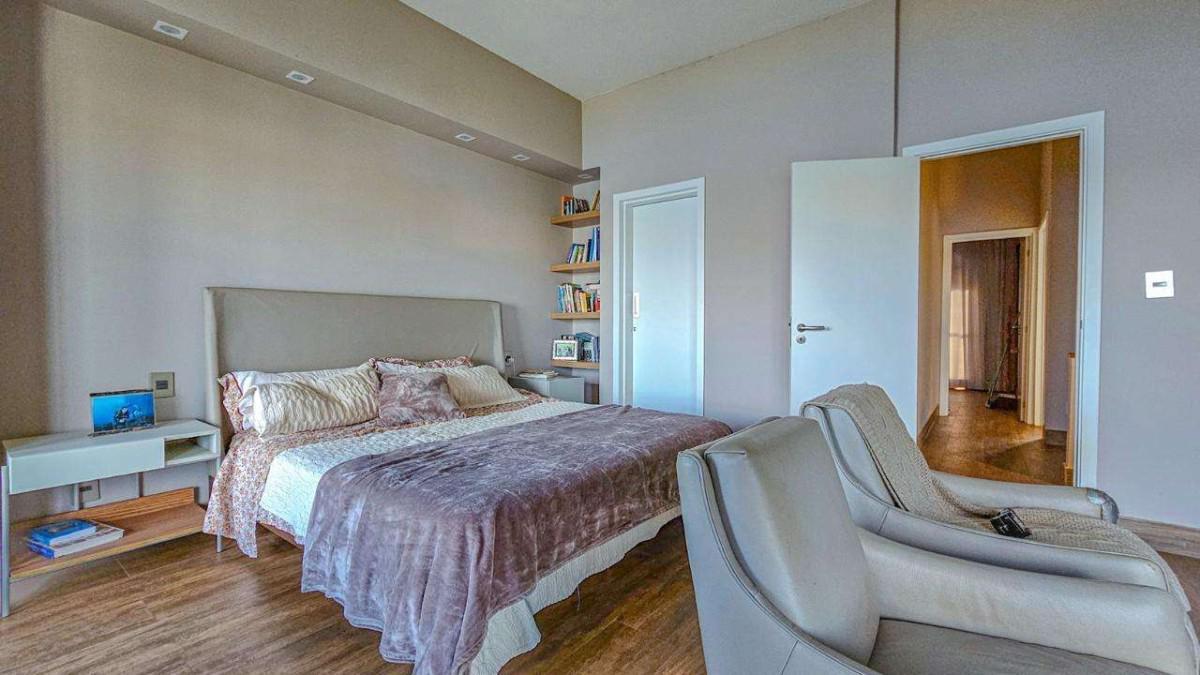 Casa, Alphaville - Lagoa dos Ingleses, 4 Quartos, 3 Vagas, 4 Suítes
