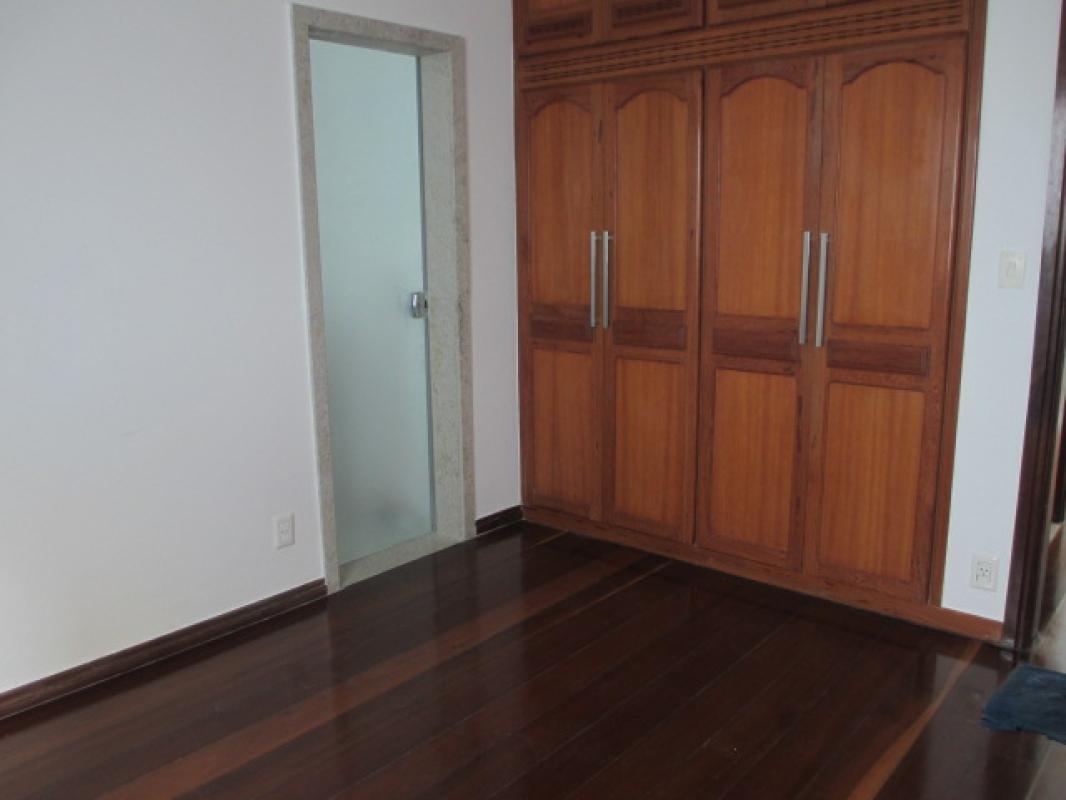 Casa, Alto Barroca, 4 Quartos, 2 Vagas, 2 Suítes