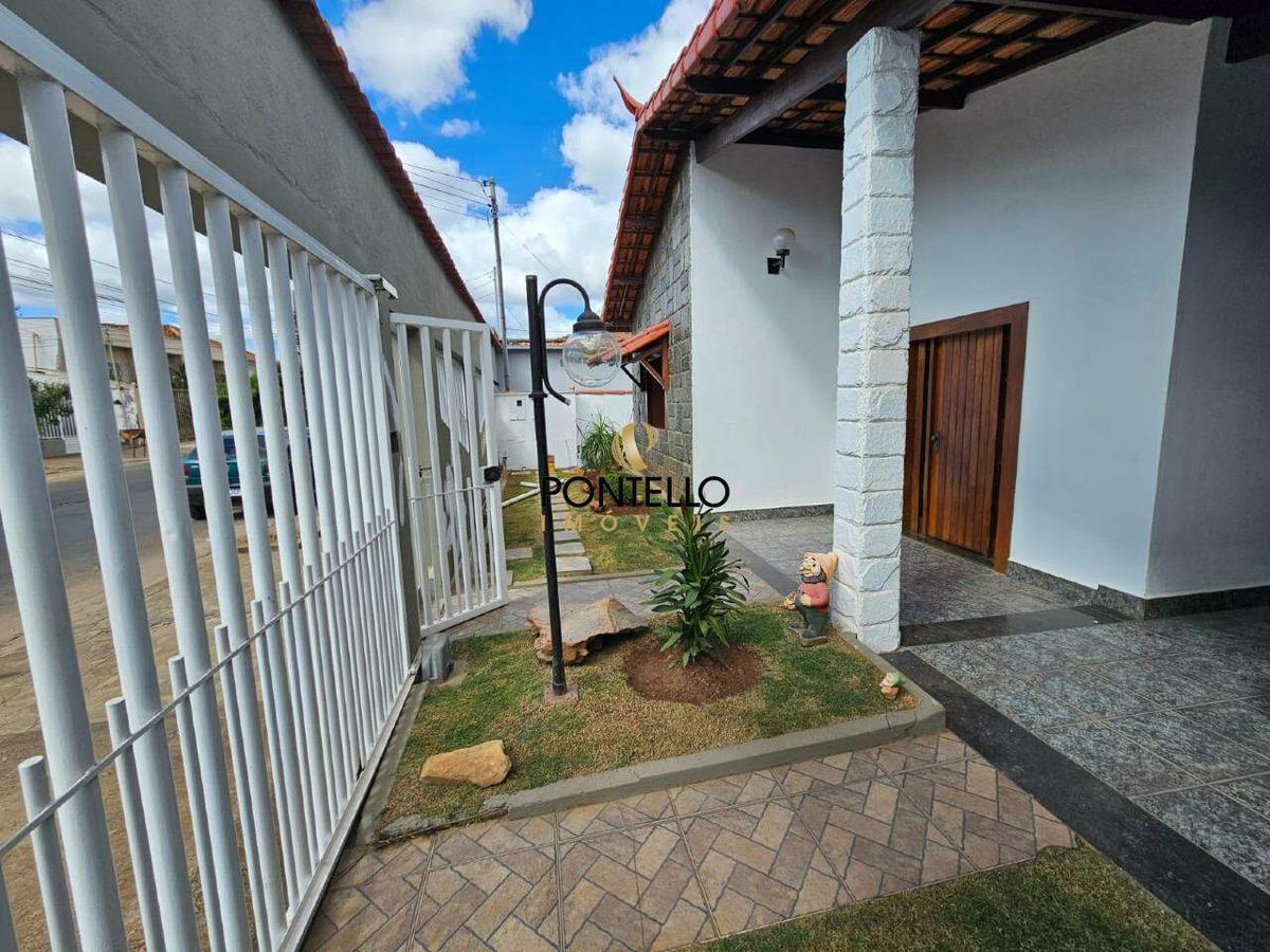 Casa, Boa Vista, 5 Quartos, 1 Vaga, 1 Suíte